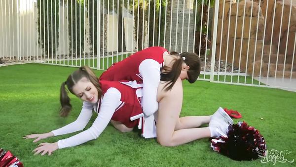 TS Cheerleader Natalie And Her Naive Assistant Lindsey