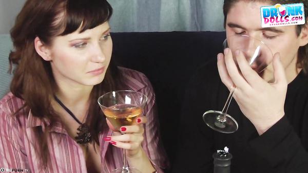 Drunk girl lost control and gets fucked